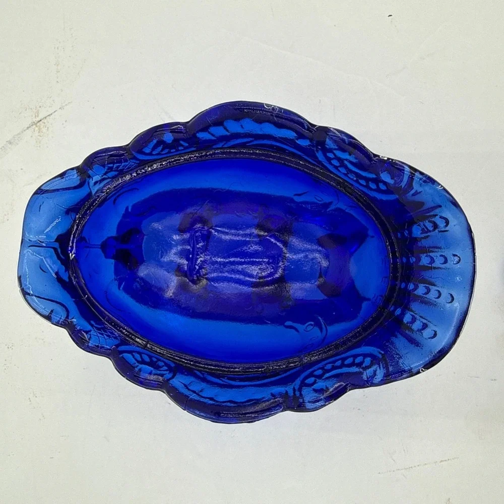 Vtg Westmoreland Cobalt Blue Santa on A Nest Sleigh Covered Dish, Candy,